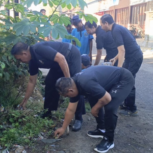 SMP Negeri 5 Negara Gelar Aksi Bersih Sampah Plastik di Berbagai Titik Lingkungan Sekitar